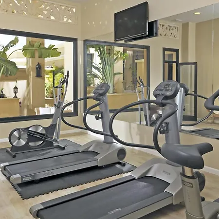 Villa La Caleta Sleeps 4 Pool Air Con Wifi Costa Adeje (Tenerife)